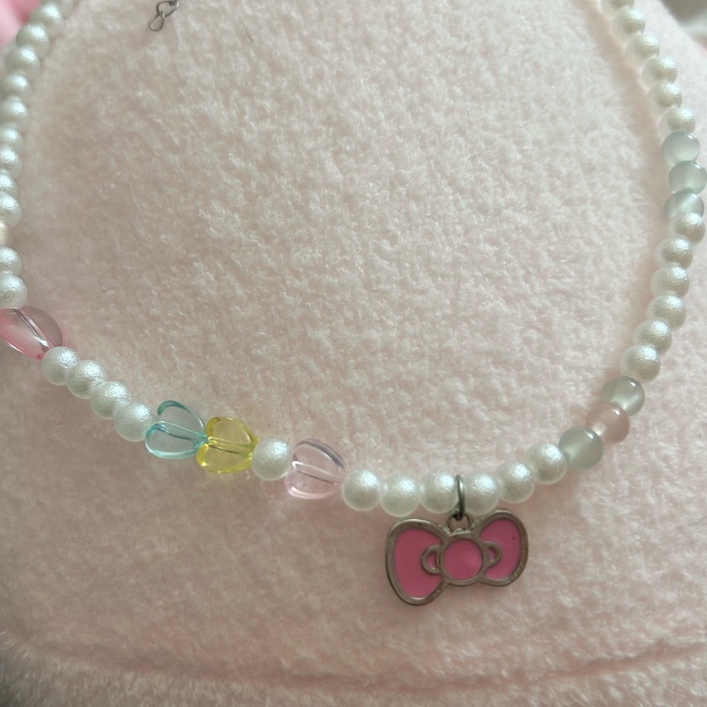 LAST CALL! sanrio hello kitty exclusive beaded pearl necklace